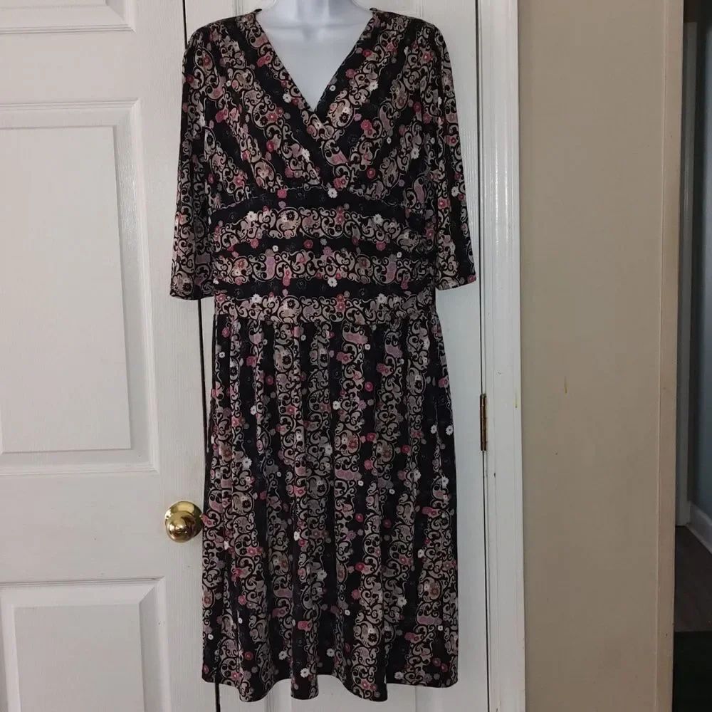 Alfani Petite black tan floral print  dress Sz M Sz MP